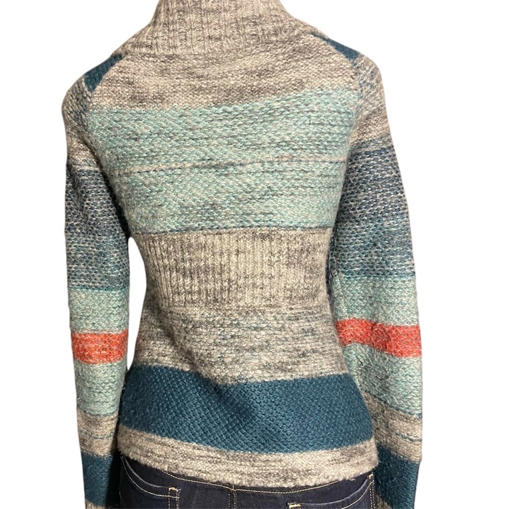 Cardigan - Picture 3 of 3